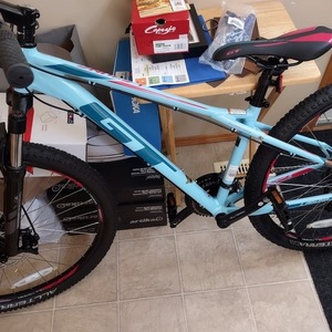 2022 GT Bicycles laguna Blue
