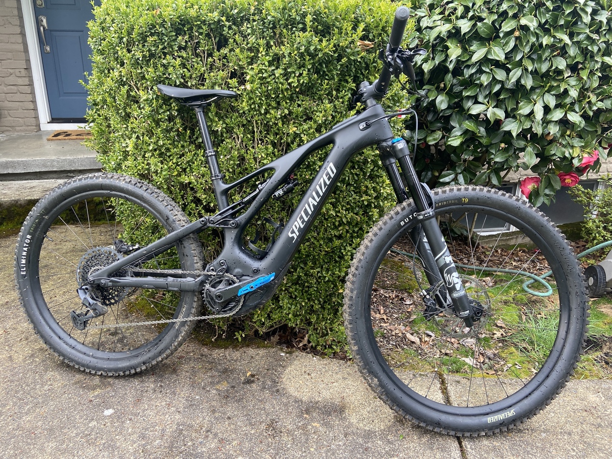2022 Specialized Levo Comp Carbon