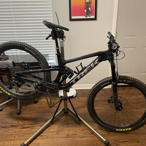 2022 Trek Slash 9.9 Blue