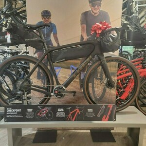 2023 Trek Checkpoint SLR 9 AXS 58cm Black