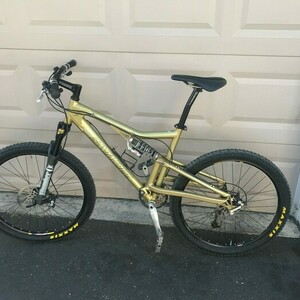 2004 Santa Cruz Heckler Yellow or Gold