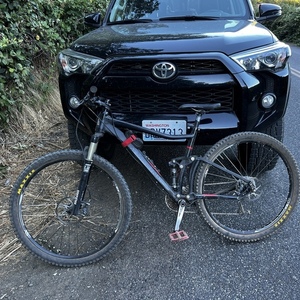 2017 Marin Bikes Rift Zone 5 Black and Red