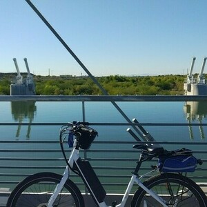 2022 Serfas Step through White and Black