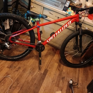 2023 Specialized Rockhopper Red