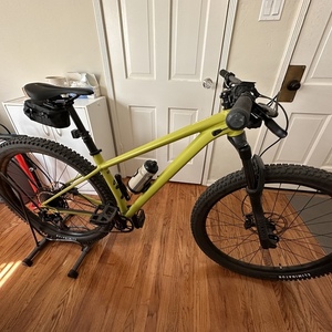 2022 Specialized Fuse Green