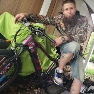 2020 Hyper Mountain bike personal mobility device (electric unicycle, etc) Black and Pink