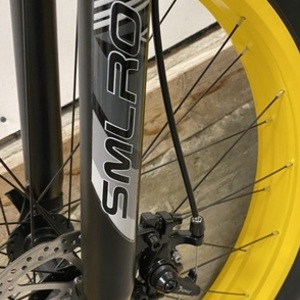 2023 SMCRO XDC 600 Black and Yellow or Gold