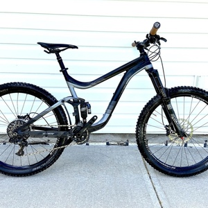 2016 Giant Reign Black and Silver, gray or bare metal