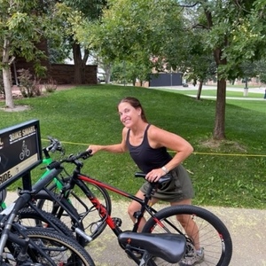 2017 Giant ES: BI-2336 Black and Red