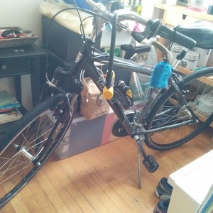 Trek 7200 Silver or Gray