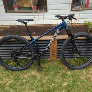 2023 Trek Roscoe 8 Blue