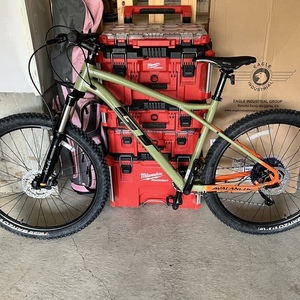 2022 GT Bicycles Avalanche Green