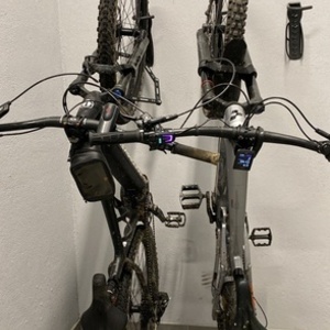 2022 Cube Fully Silver, gray or bare metal and Orange