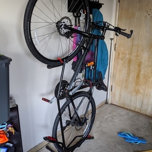 2016 Trek FX 7.2 Black and Red