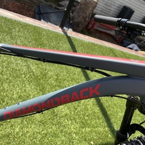 2023 Diamondback 17" 6061 aluminum Silver, gray or bare metal