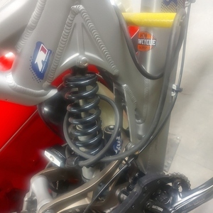 Specialized Silver, gray or bare metal