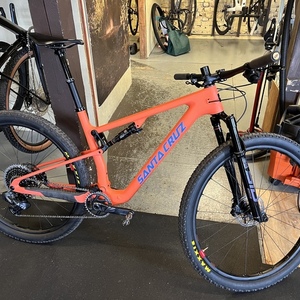 2022 Santa Cruz Santa Cruz Blur C Orange