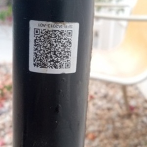 GT Bicycles CM18L556999 - Mountain Bike: (Avalanc... Black, Silver, gray or bare metal, and Blue