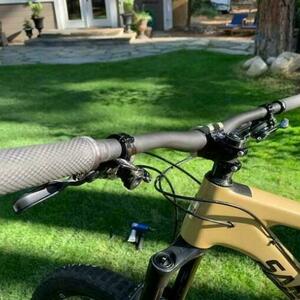 2018 Santa Cruz NOMAD Yellow or Gold