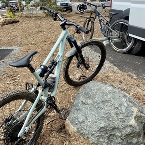 2022 Specialized Status 160 Teal