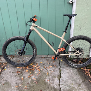 2021 Commencal Bikes Meta HT Brown