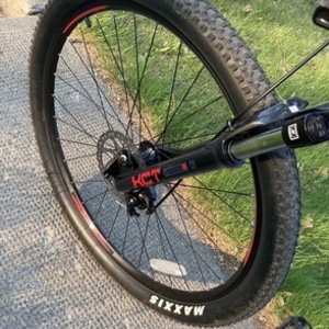 Northrock XC29 Black and Red
