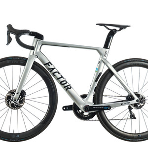 2018 Factor ONE Silver, gray or bare metal