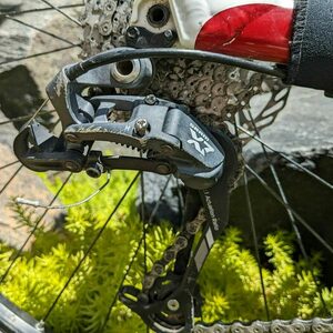 2012 Cannondale Jekyll 3 Black, Red, and White