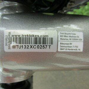 2023 Trek FX 1 Stagger Disc Fitness Bike 2023 M... Silver, gray or bare metal