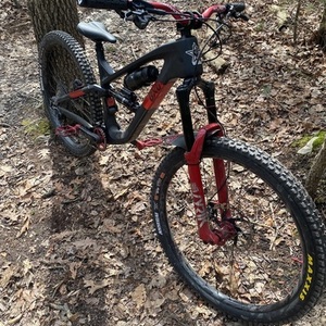 2022 Guerrilla Gravity Gnarvana Black and Red