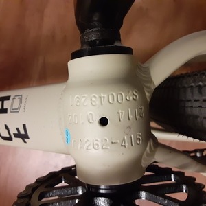 2021 Commencal Bikes Absolute Silver, gray or bare metal