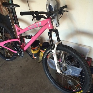 2012 Yeti SB66 Pink