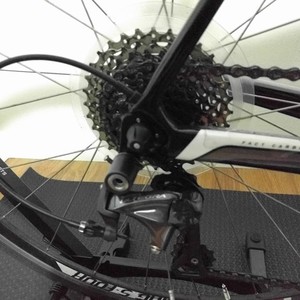 2015 Specialized Roubaix SL4 Expert Black and White