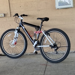 2022 Genesis V2100 Black