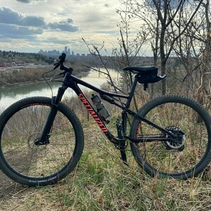 2019 Specialized Mountain Bike Epic Competition Carbon 29 Purple and Red