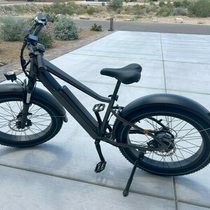 2023 Rad Power Bikes RadRover 6 Plus Electric Fat Tire Bik... Black and Silver, gray or bare metal