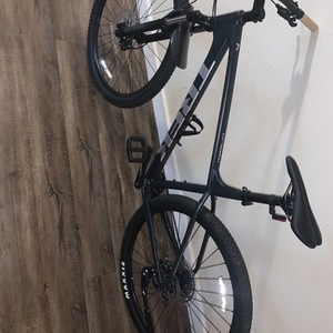 2022 Trek 1046893 Blue and Silver, gray or bare metal