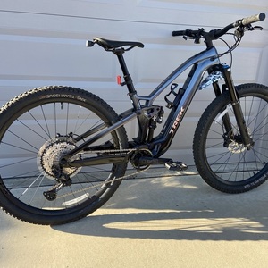 2023 Trek Fuel EXe Silver, gray or bare metal