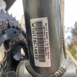 2010 Trek 7200 Silver, gray or bare metal