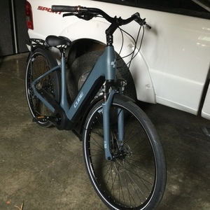 2022 Cube Step through Silver, gray or bare metal