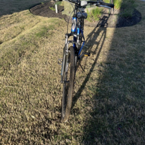 2023 Schwinn Signature Men's Fremont Hybrid Bike Blue