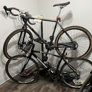 2016 Novara Strada Black and White