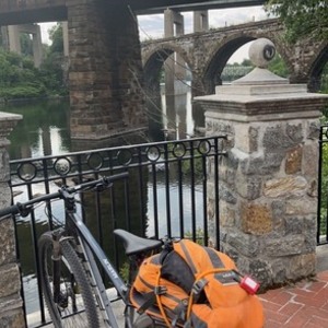 2022 Trek M/L Silver, gray or bare metal