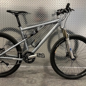 2004 Santa Cruz Blur Silver, gray or bare metal