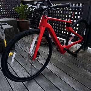 2023 Superstrata Red