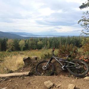 2004 Jamis XLT Dakar 3.0 Silver or Gray and Black