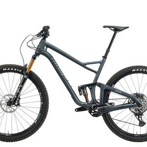 2022 Niner Jet 9 RDO 3-Star Silver, gray or bare metal