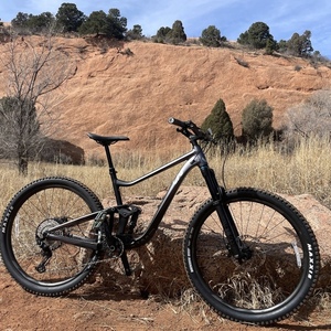 2022 Liv Intrigue Black