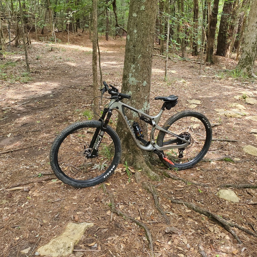 Test | Kona Hei Hei AL custom : le petit alu plaisir - Vojo Magazine