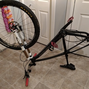 2016 Intense Hard Eddie 29 Black and White